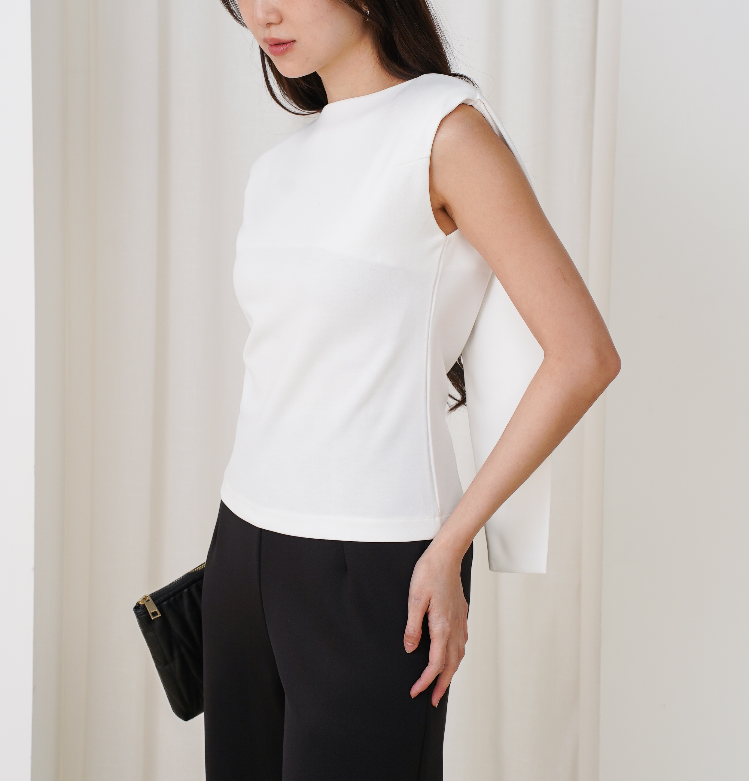 Yumeko Sleeveless Top